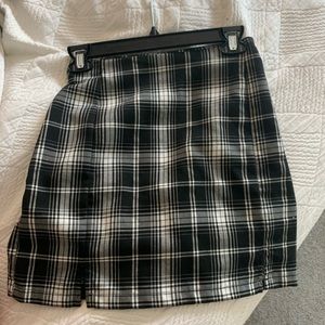 Brandy Melville Plaid skirt